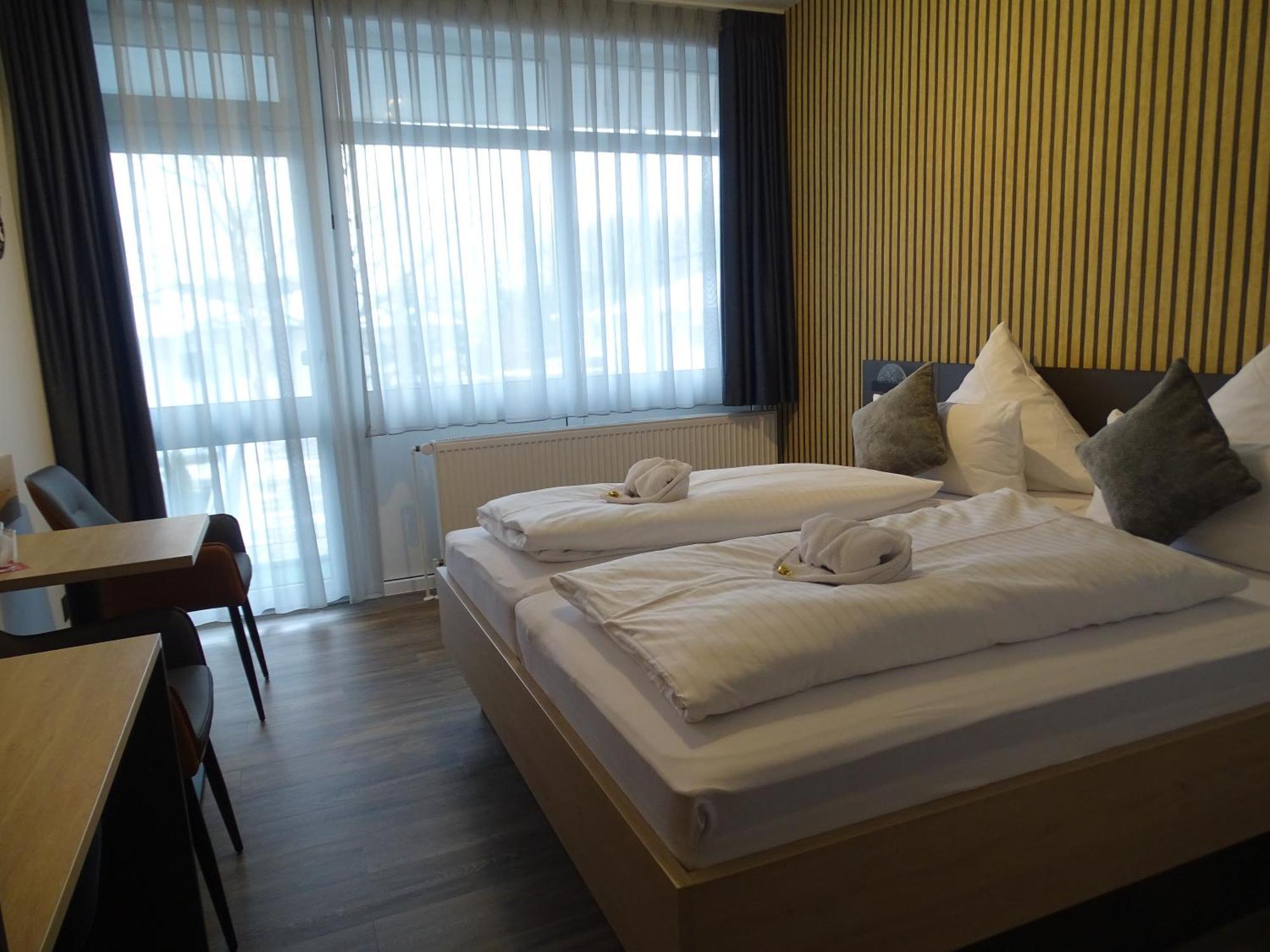 Hotel Zur Therme Westernkotten Buitenkant foto